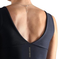 Camiseta Endless Curve Negro  Oferta + Barato